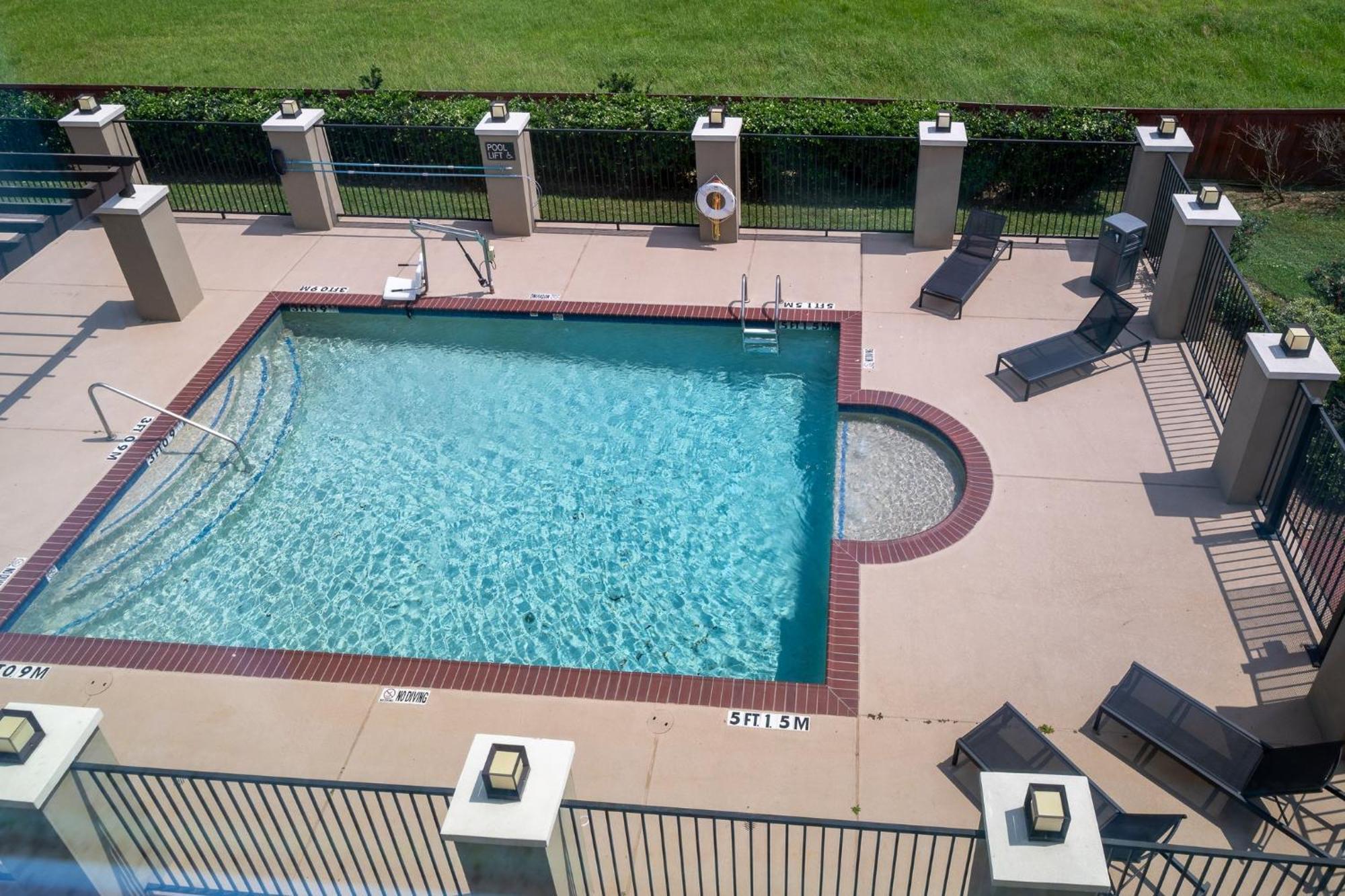 Candlewood Suites Deer Park By Ihg Eksteriør billede